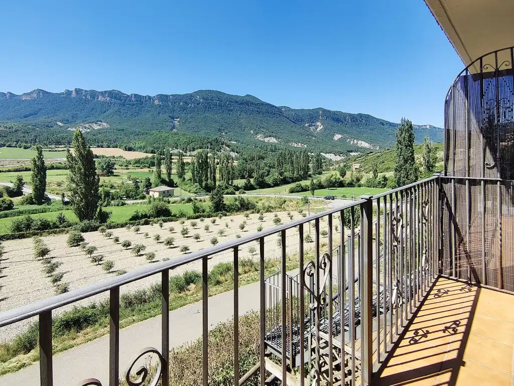 Terrace of Houses for sale in Valle de Lierp