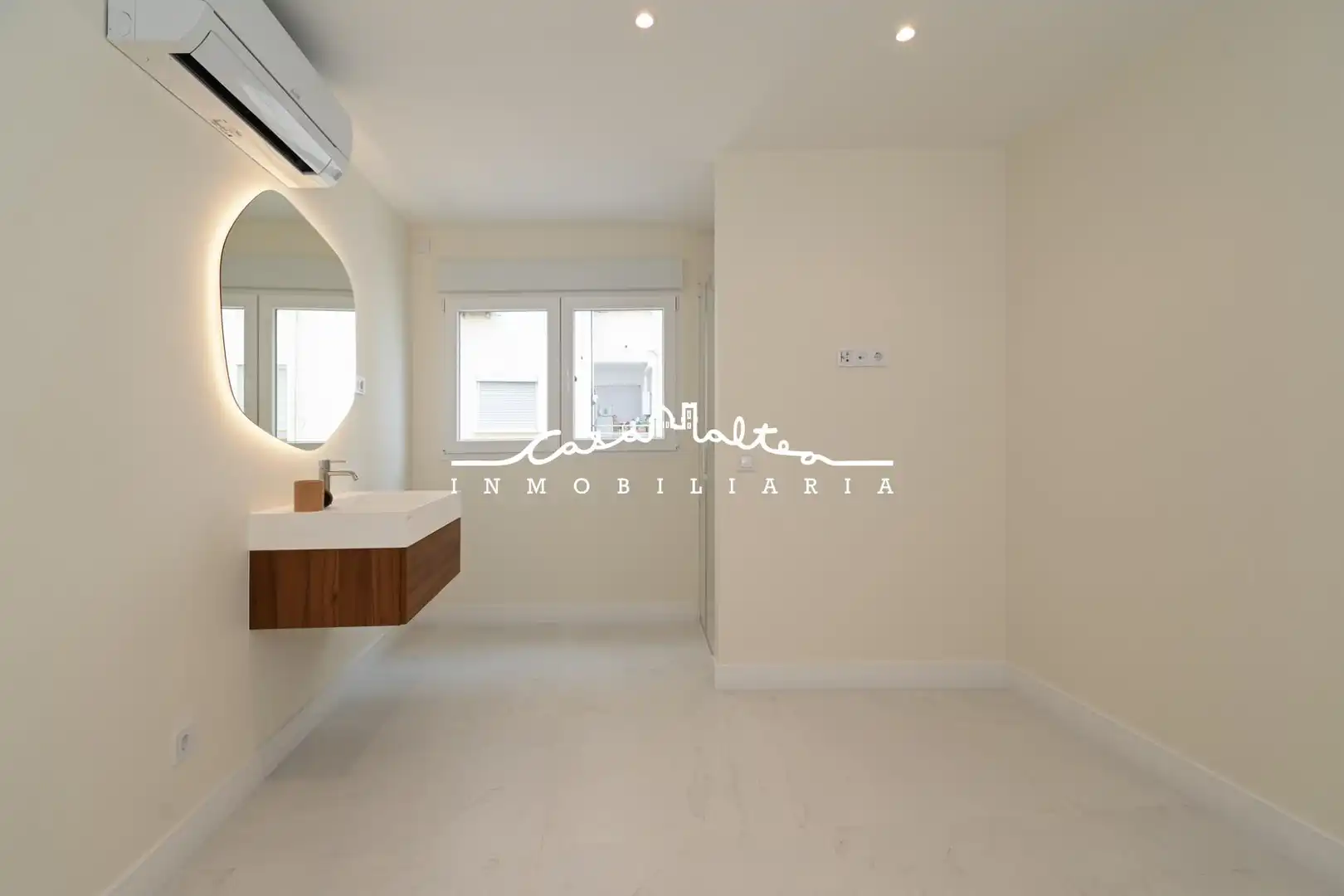Penthouse with lift for sale in COLON, imagen 29