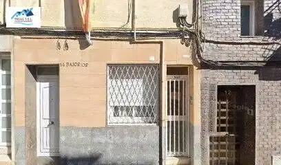 Piso en venta en Calle OSCA,D'