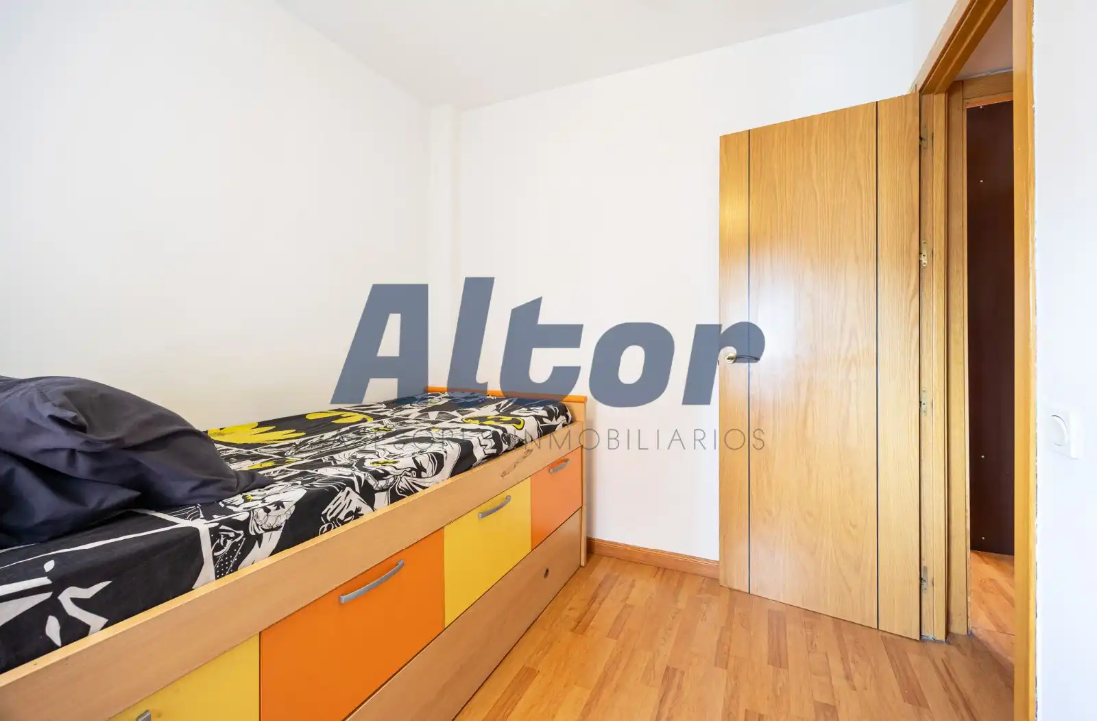 Bedroom of Flat for sale in Fuenlabrada  with Heating, Terrace and Swimming Pool