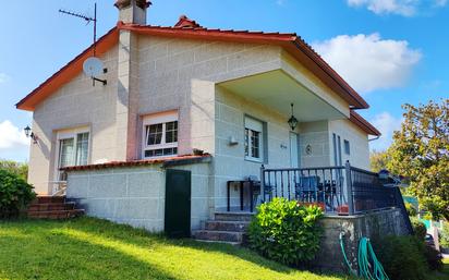 Exterior view of House or chalet for sale in Gondomar  with Terrace and Swimming Pool
