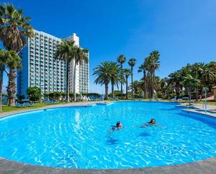 Piscina de Apartament en venda en Puerto de la Cruz amb Aire condicionat i Terrassa