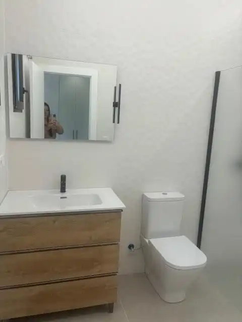 Bany de Casa o xalet de lloguer en Elche / Elx amb Aire condicionat, Traster i Moblat