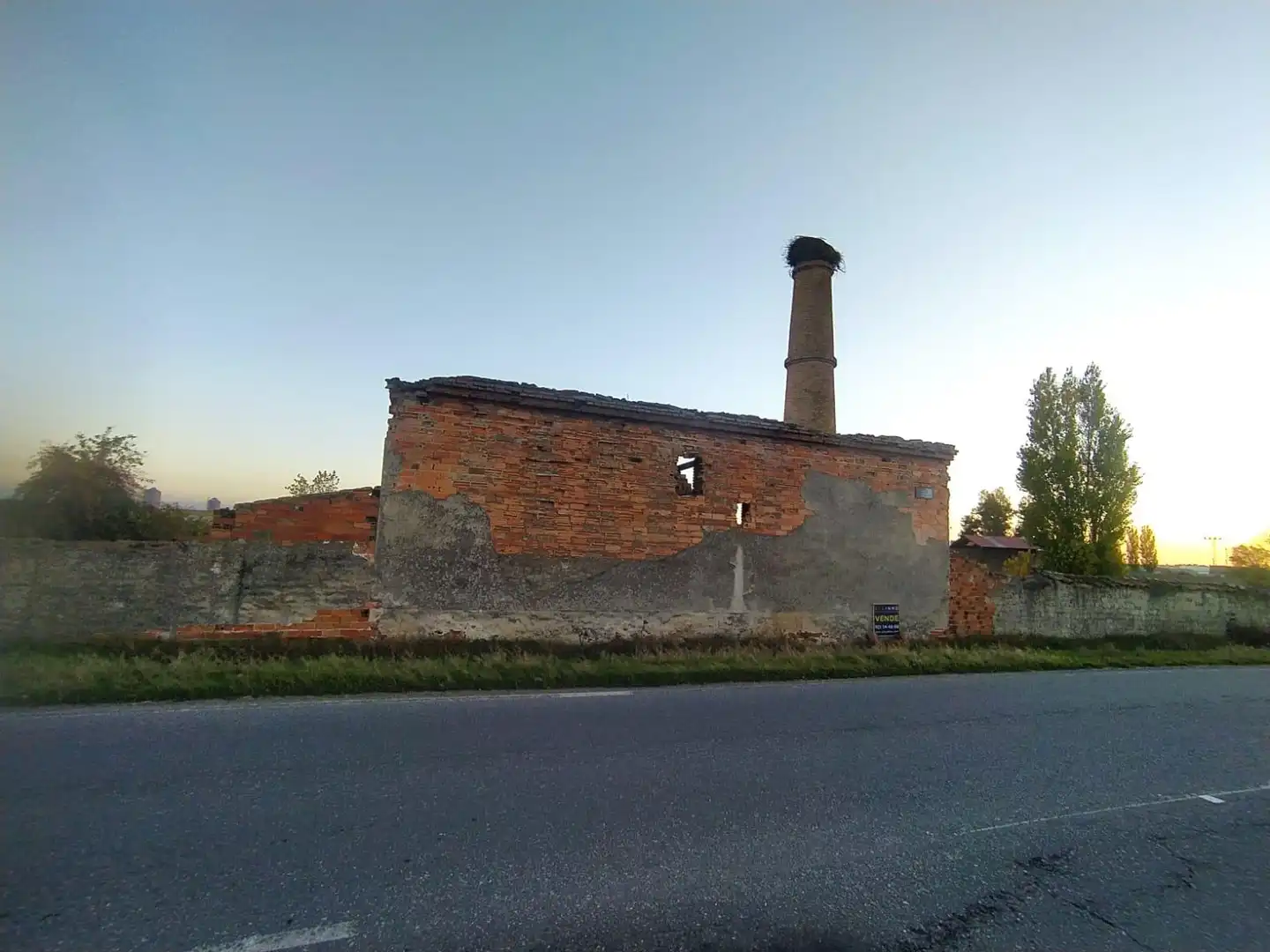 Außenansicht von Residential zum Verkauf in Navalmanzano