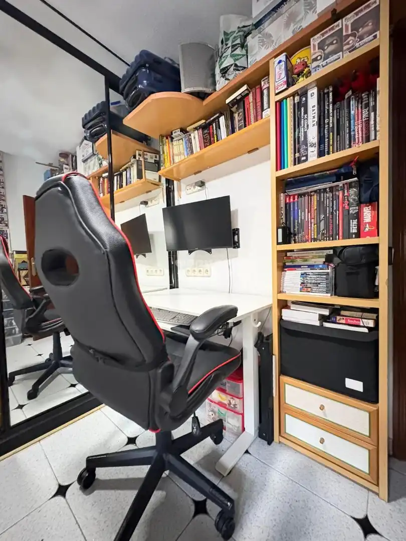 Flat for sale in Juan de la Cierva