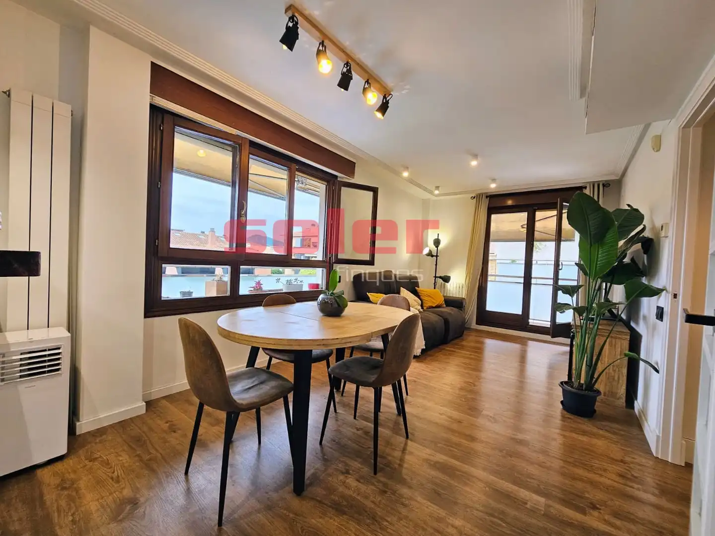 Penthouse with terrace for sale in Carrer de Sabina Canyameras, imagen 4