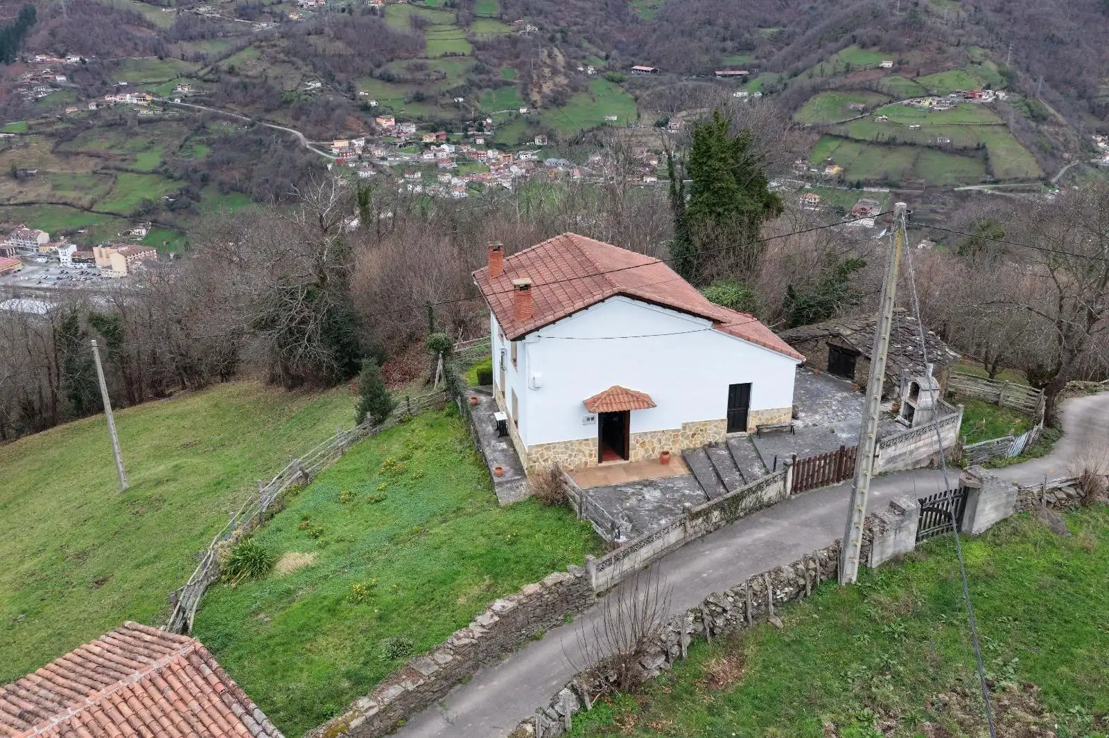 Exterior view of Houses for sale in Aller  with Heating, Private garden and Parquet flooring