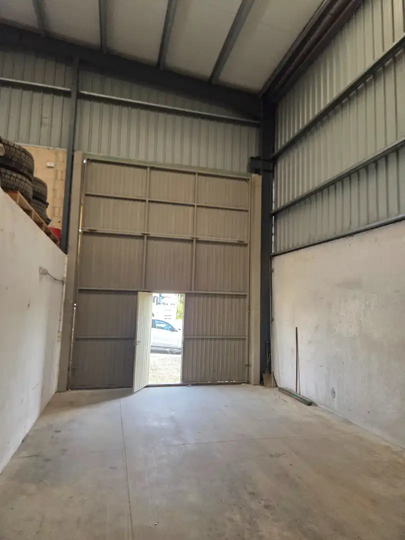 Industrial buildings for sale in Barreiros