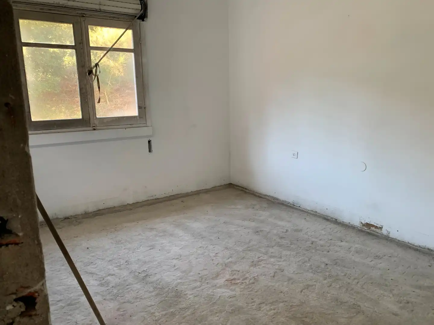 Dormitori de Casa o xalet en venda en Outes amb Jardí privat, Terrassa i Balcó