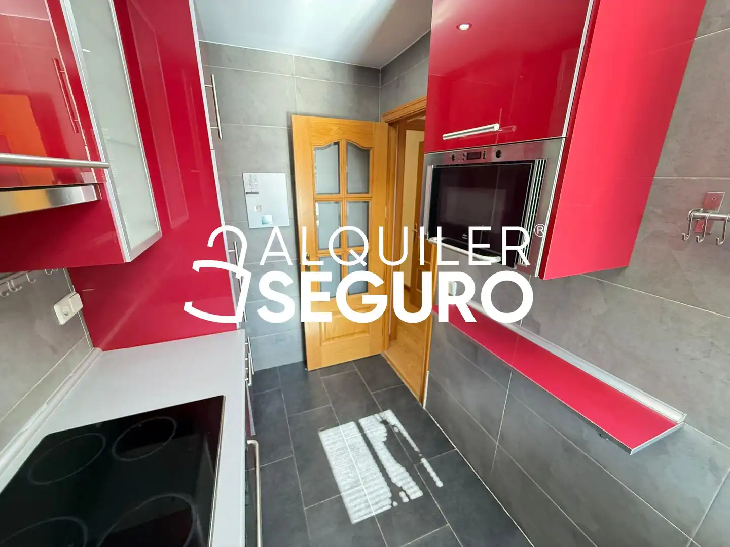 Kitchen of Flat for rent in Madrid  with Air Conditioner and Heating