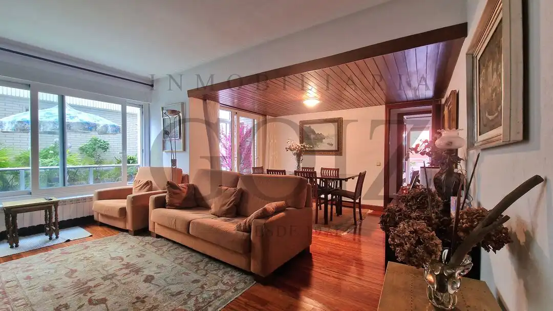 Flat with terrace for sale in Antiguo, imagen 5
