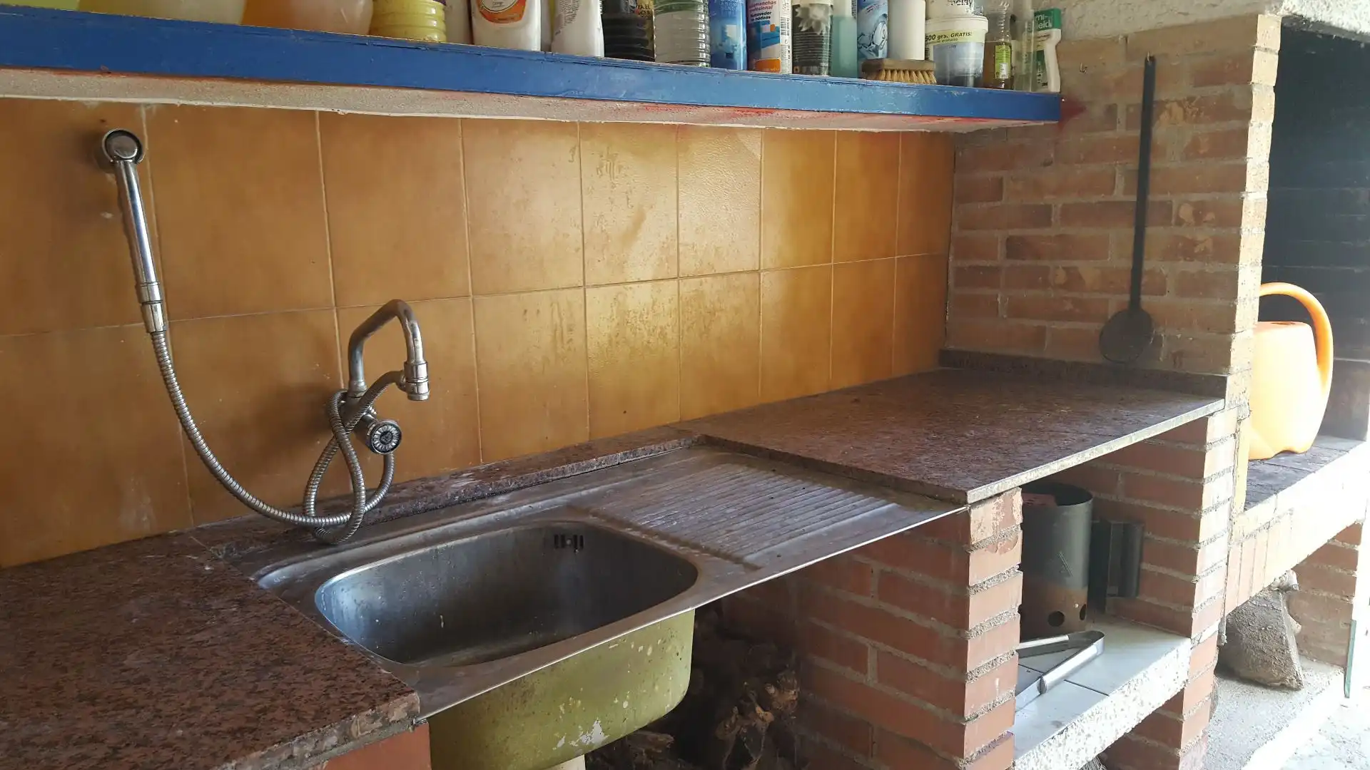 Cuina de Casa o xalet en venda en Tortosa amb Aire condicionat, Jardí privat i Traster
