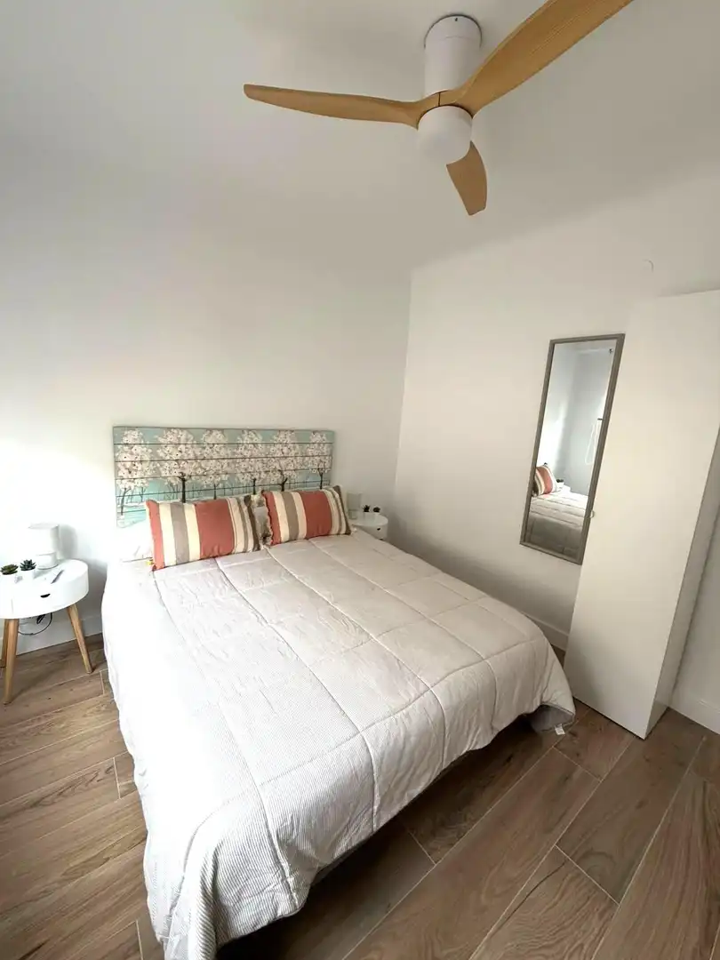 Schlafzimmer von Wohnung zur Miete in Alicante / Alacant