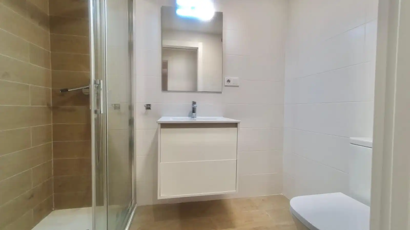 Baño de Apartamento en venta en Málaga con Aire acondicionado, Trastero y Amueblado
