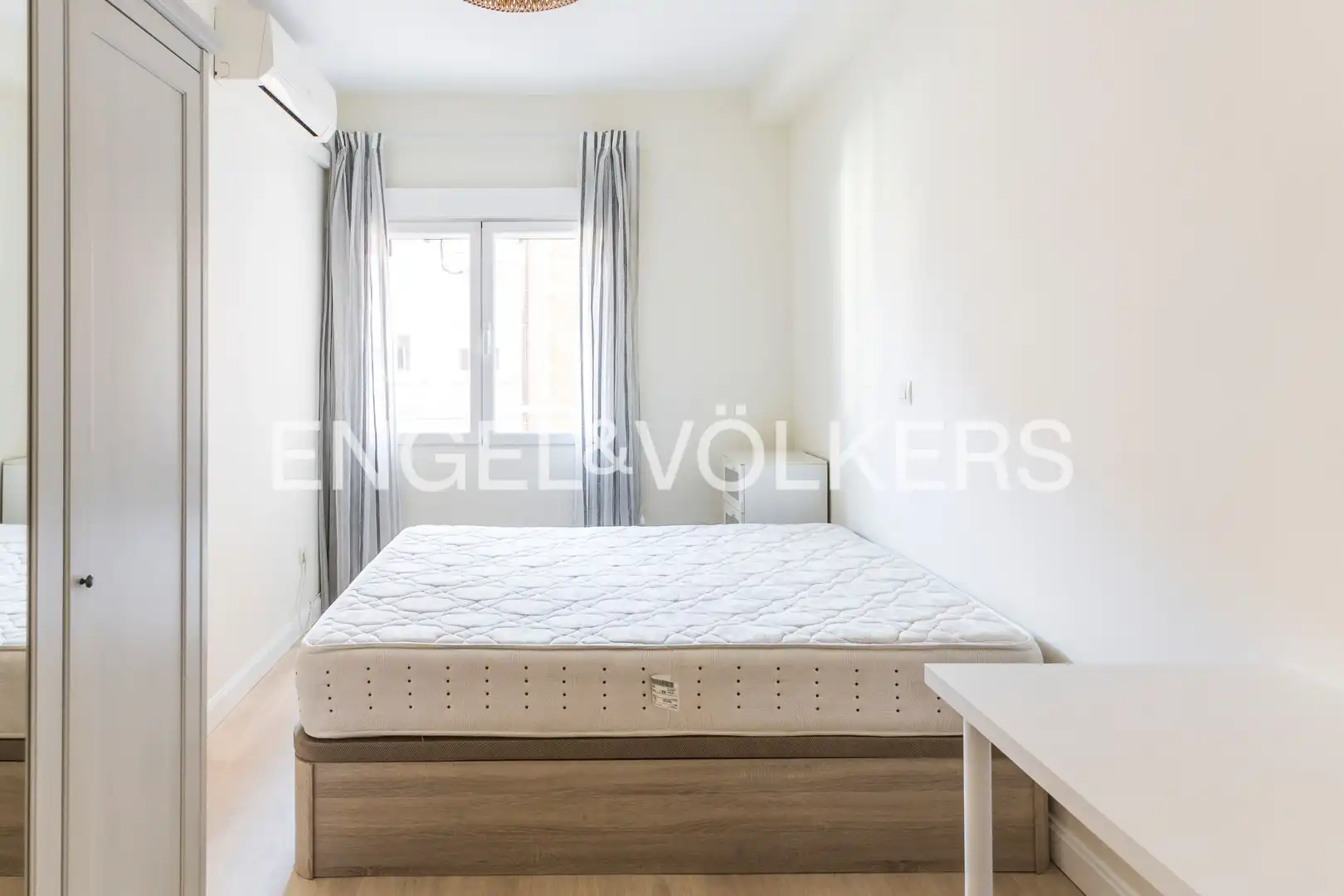 Habitación de Piso de alquiler en Madrid con Aire acondicionado y Calefacción