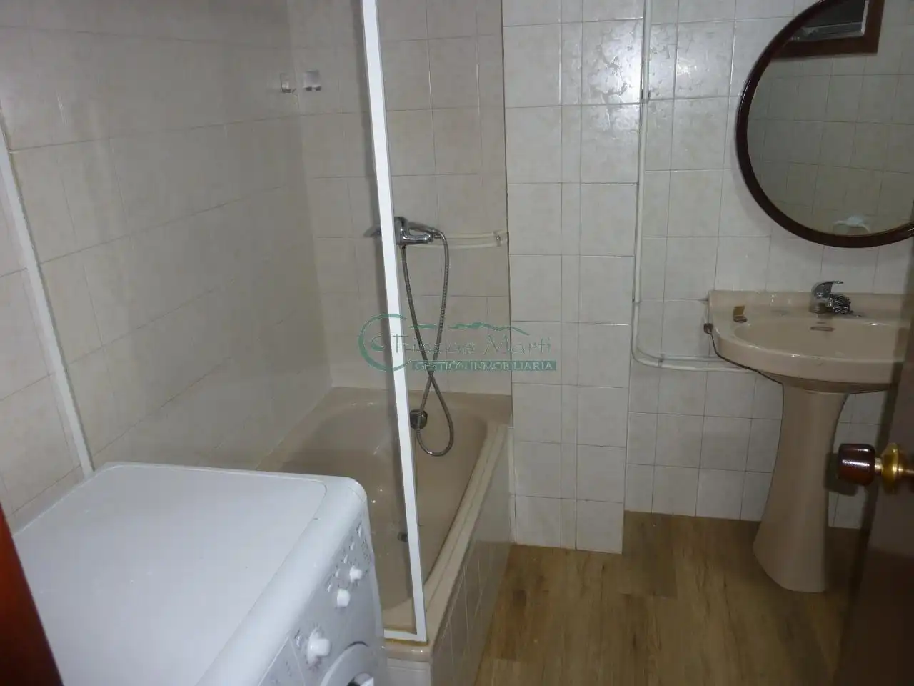 Baño de Piso en venta en Vigo  con Trastero y Balcón