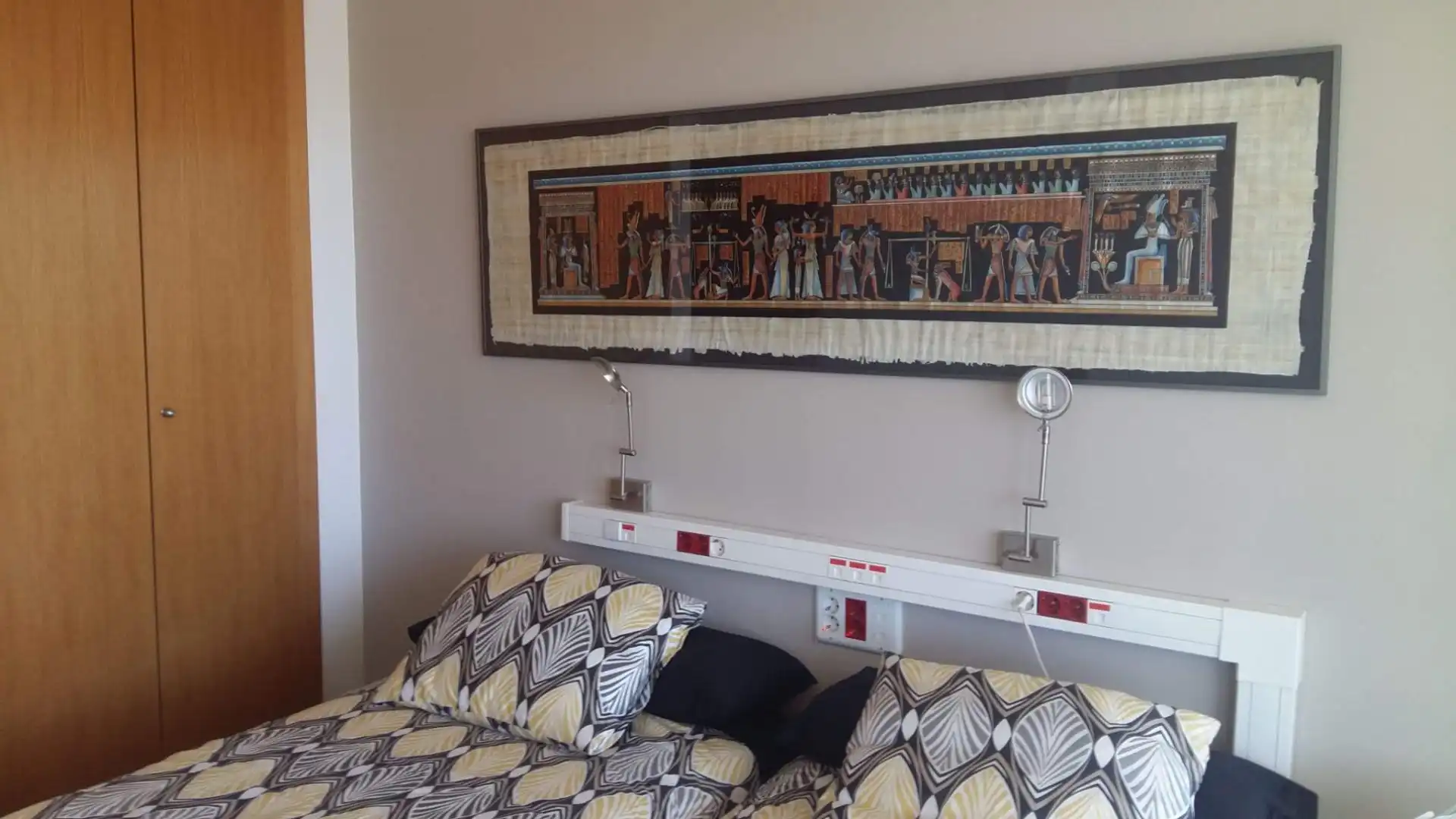 Schlafzimmer von Wohnung zur Miete in Cullera mit Klimaanlage, Terrasse und Möbliert