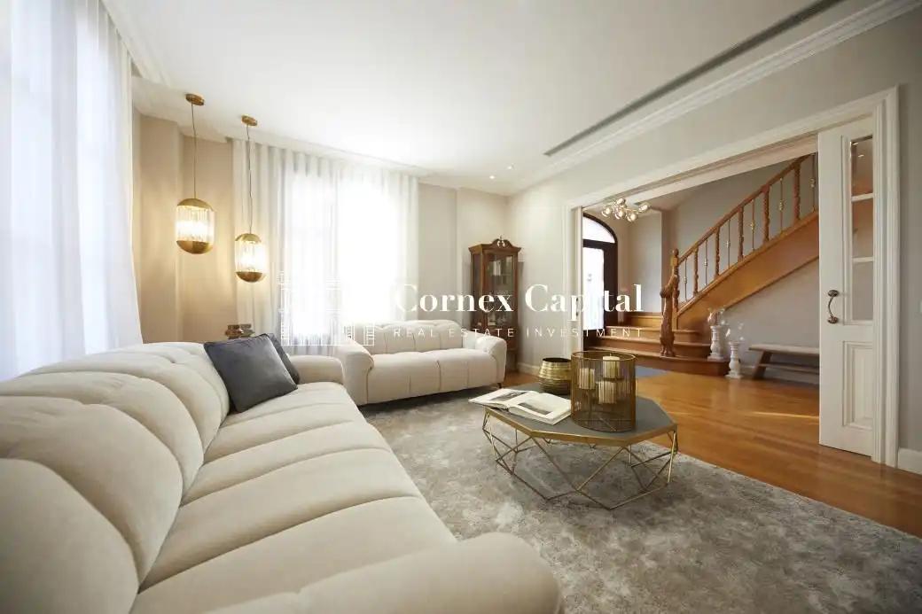 Wohnzimmer von Country house zum Verkauf in Sant Andreu de Llavaneres mit Privatgarten, Terrasse und Schwimmbad