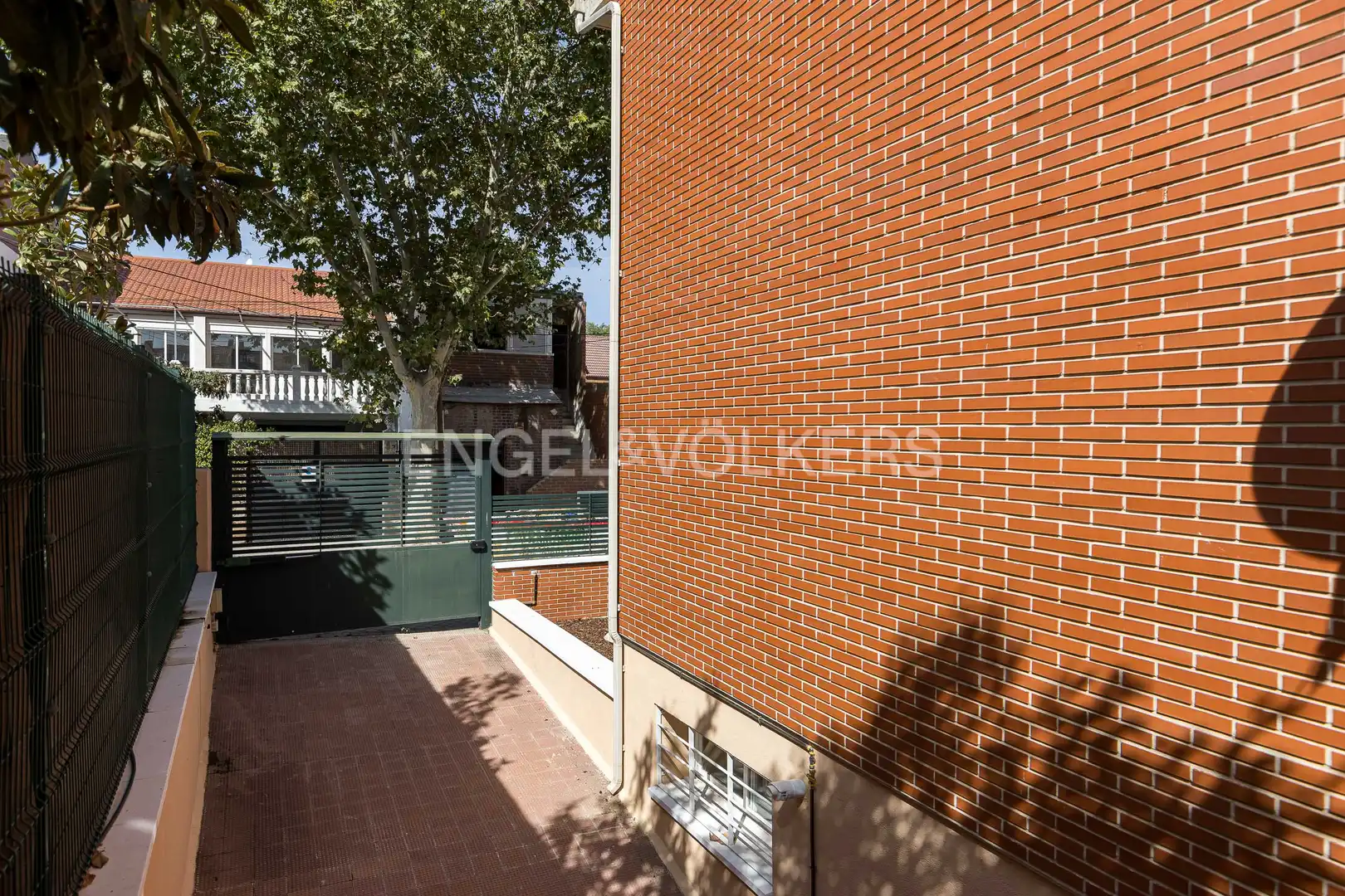 Terrassa de Casa o xalet de lloguer en Madrid amb Aire condicionat, Calefacció i Jardí privat