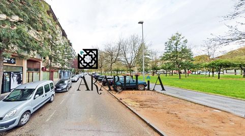 VIVE JUNTO AL C.C. LA SIERRA! Exclusivo Piso con Terraza, Piscina y Gran Garaje en La Arruzafilla