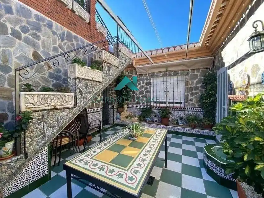 Vista exterior de Casa adosada en venta en Dúrcal con Aire acondicionado, Calefacción y Terraza