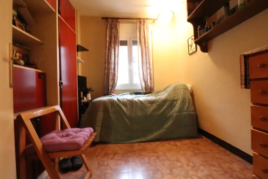 Habitación de Piso en venta en Barcelona con Calefacción