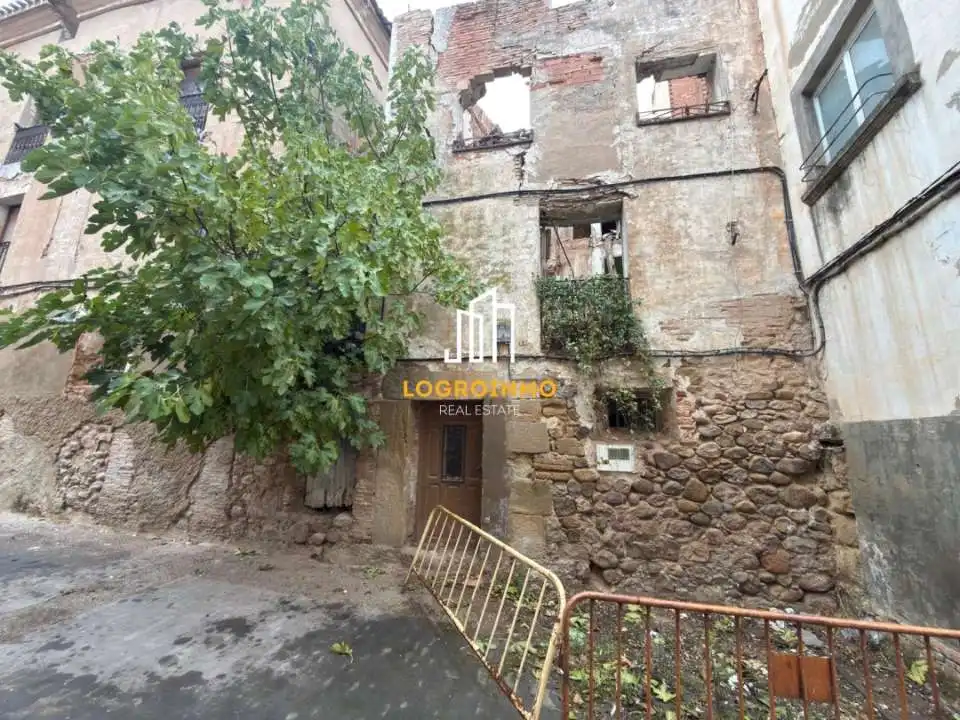Vista exterior de Casa o xalet en venda en Alberite