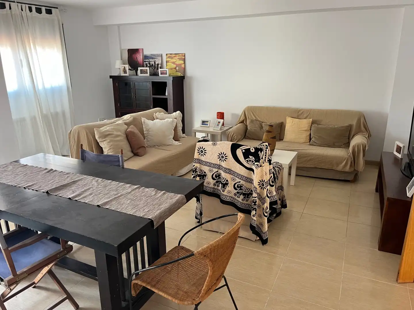 Sala d'estar de Casa adosada en venda en Torredembarra amb Calefacció, Terrassa i Moblat