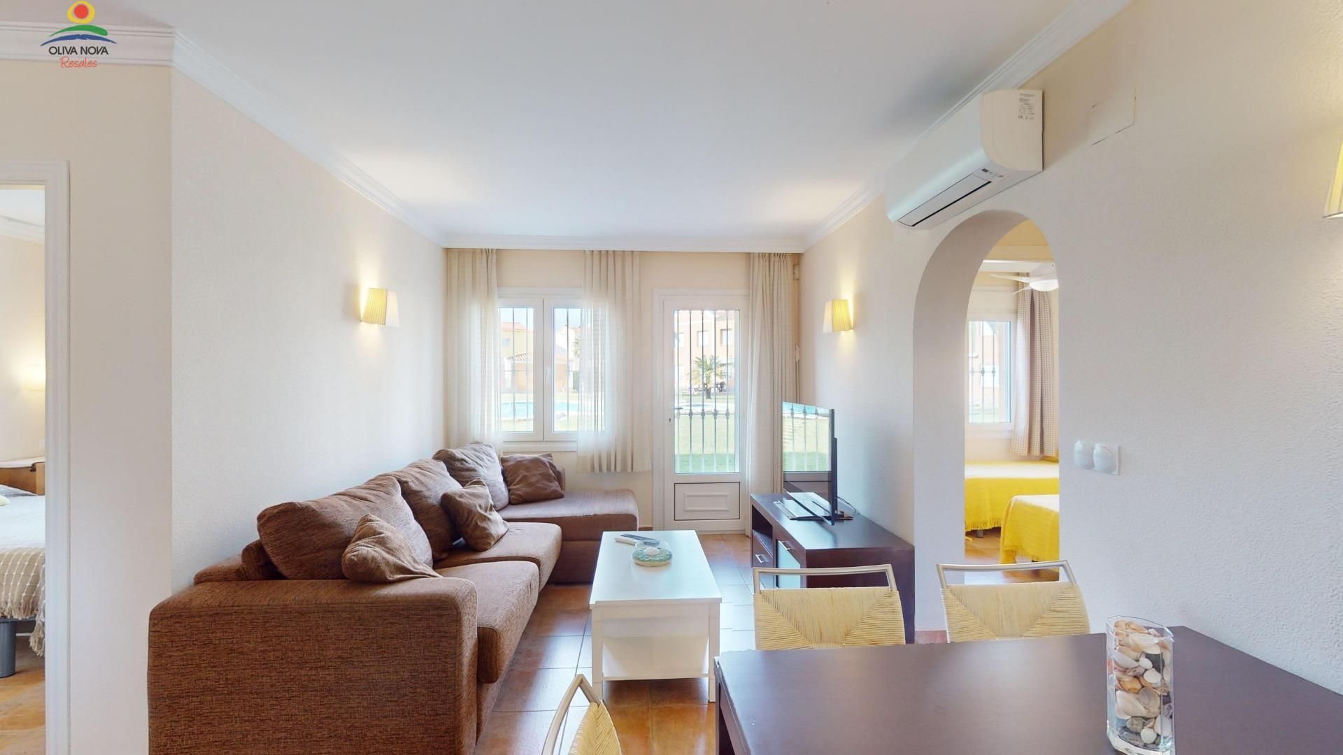 Living room of Apartment for sale in Oliva  with Air Conditioner, Heating and Terrace