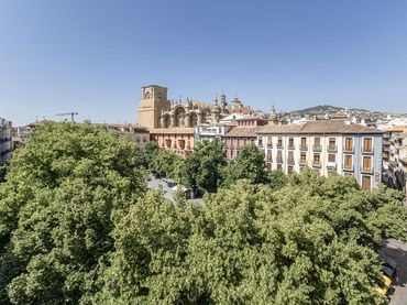 Piso con balcón en venta en Calle Príncipe 13