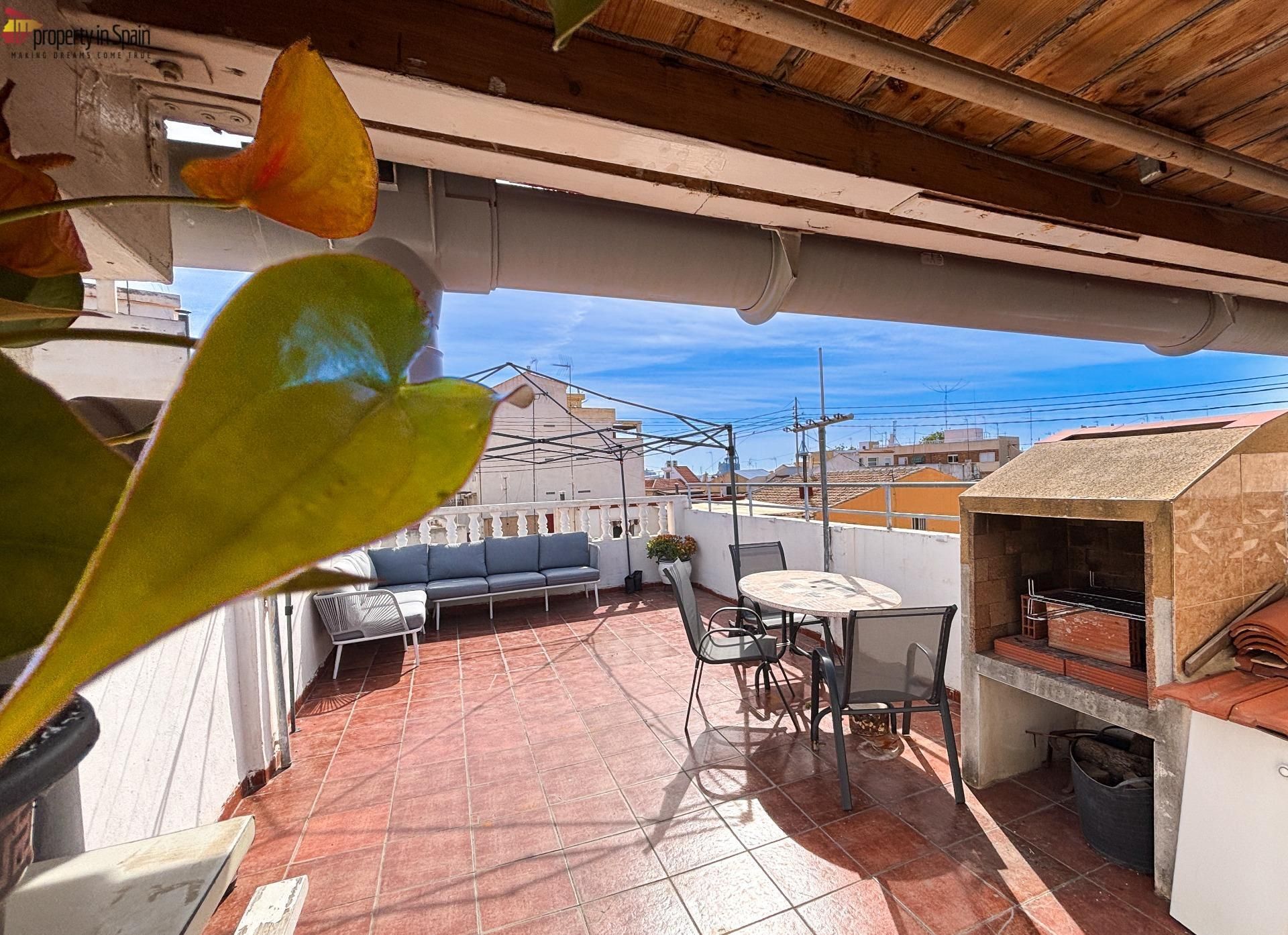 Terrassa de Casa o xalet en venda en Alicante / Alacant amb Aire condicionat, Jardí privat i Terrassa