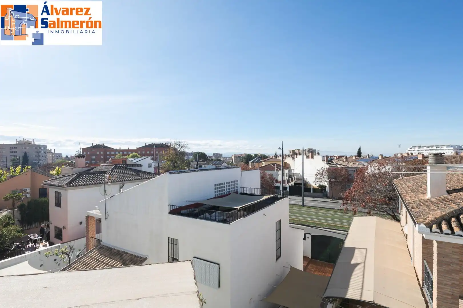 Vista exterior de Casa o xalet en venda en Granada