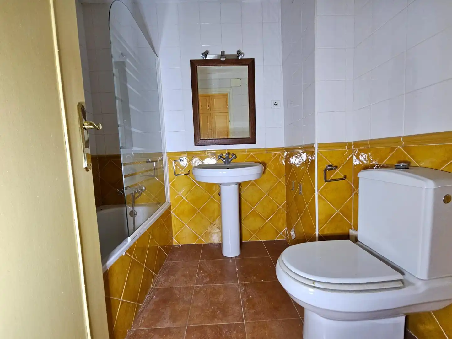 Baño de Apartamento en venta en Alp con Calefacción