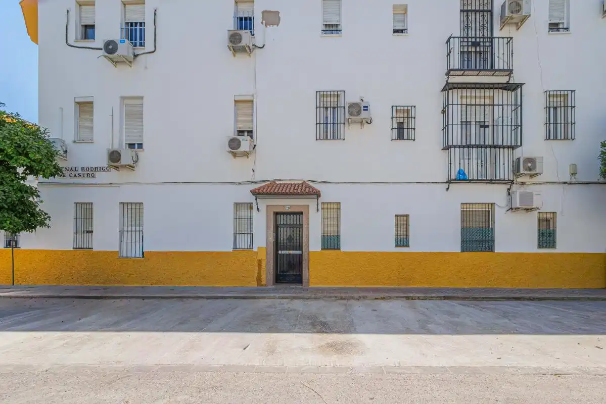 Exterior view of Flat for sale in Sevilla  with Air Conditioner and Heating