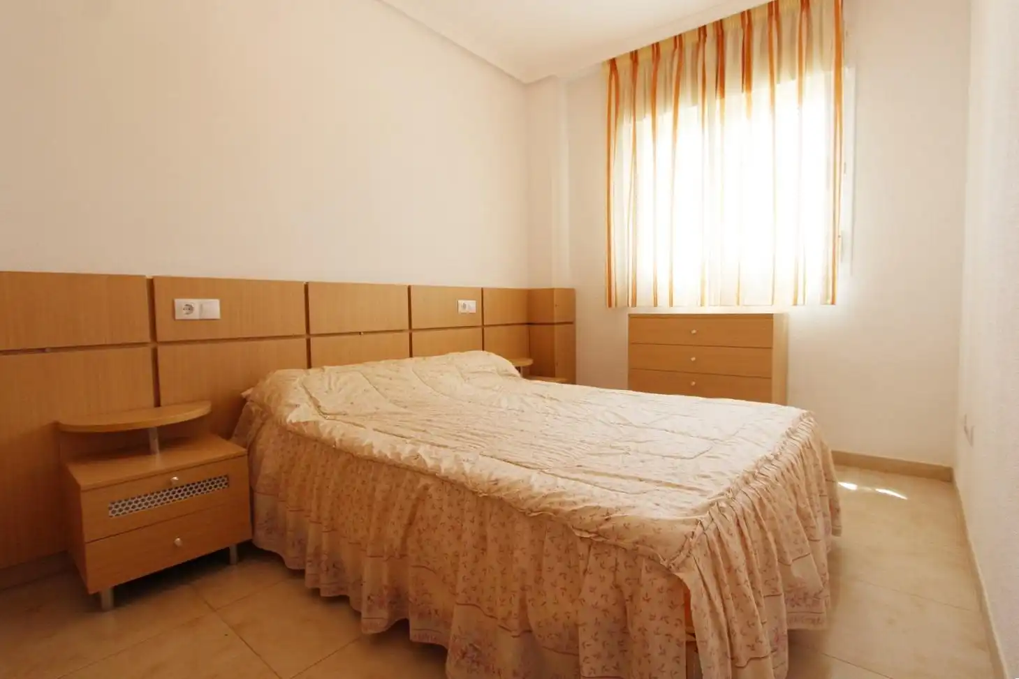 Habitación de Apartamento en venta en Oropesa del Mar / Orpesa con Jardín privado, Terraza y Trastero
