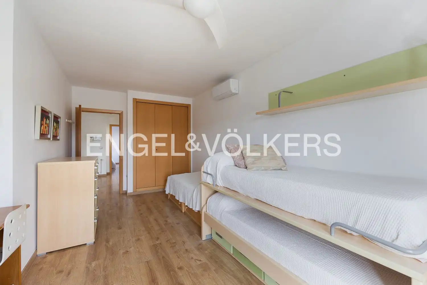 Dormitori de Casa o xalet de lloguer en Riba-roja de Túria amb Calefacció