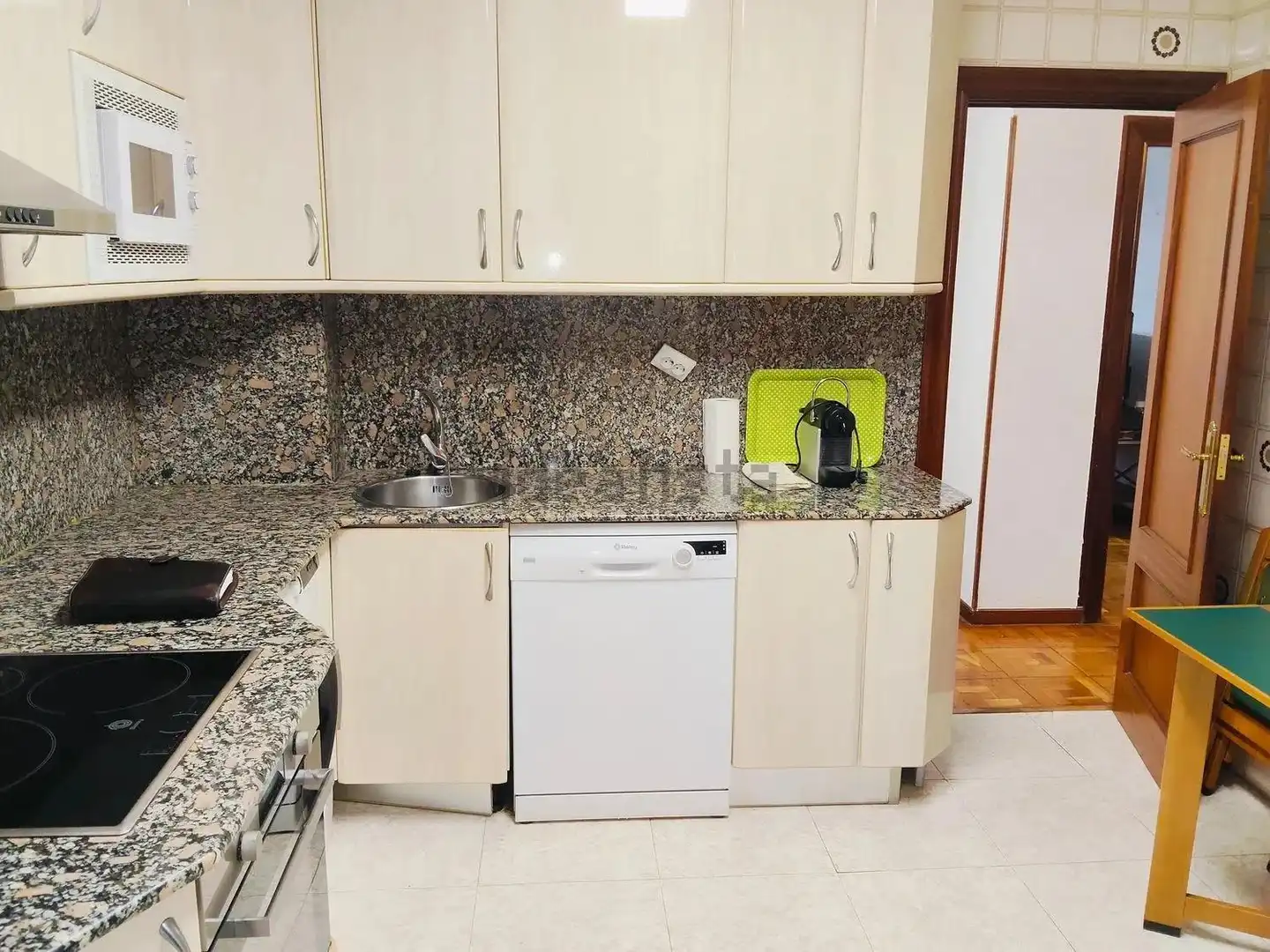 Appartamento con ascensore in vendita a Calle de Camilo Alonso Vega, imagen 2