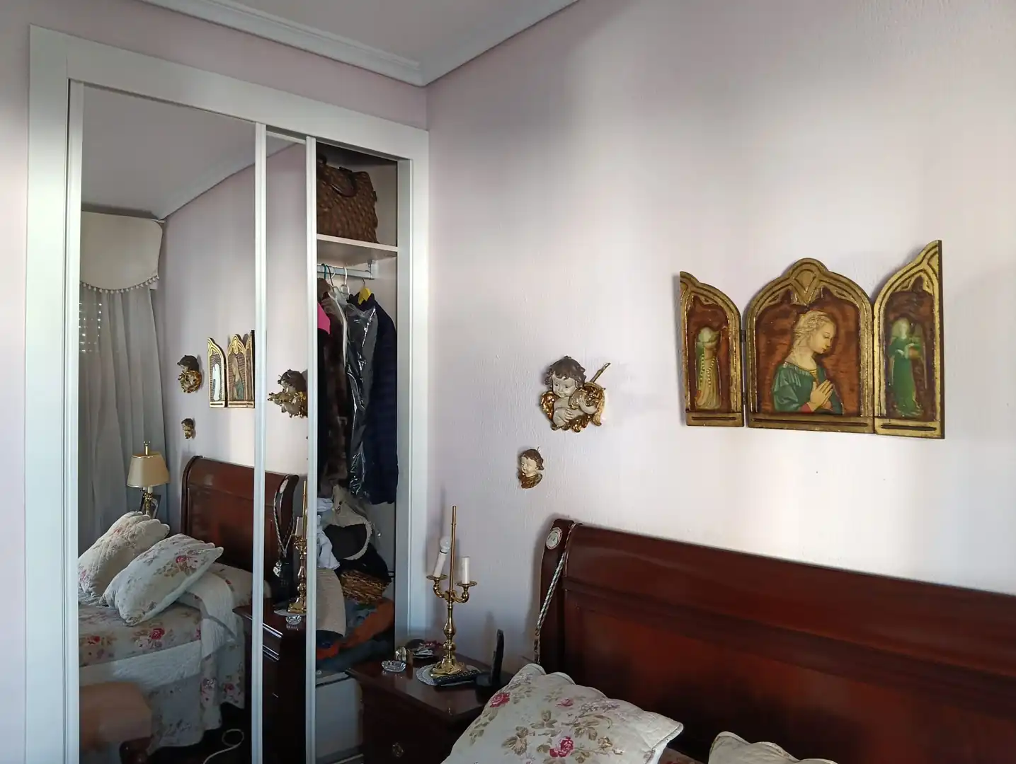 Bedroom of Flat for sale in Sevilla  with Air Conditioner, Terrace and Balcony