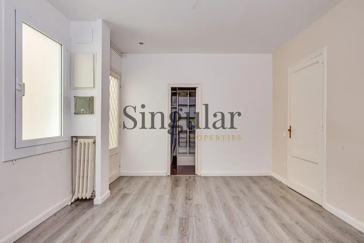 Habitación de Piso en venta en Barcelona con Calefacción y Alarma
