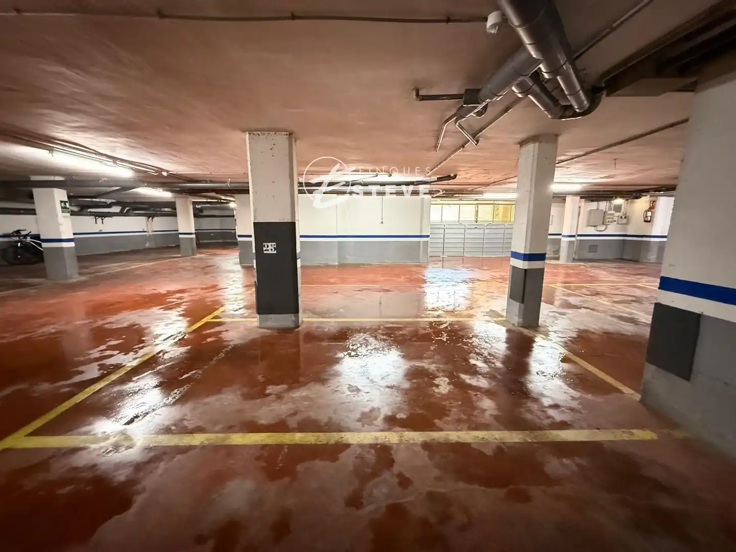 Parkplatz von Dachboden zum Verkauf in Calafell mit Klimaanlage, Heizung und Terrasse