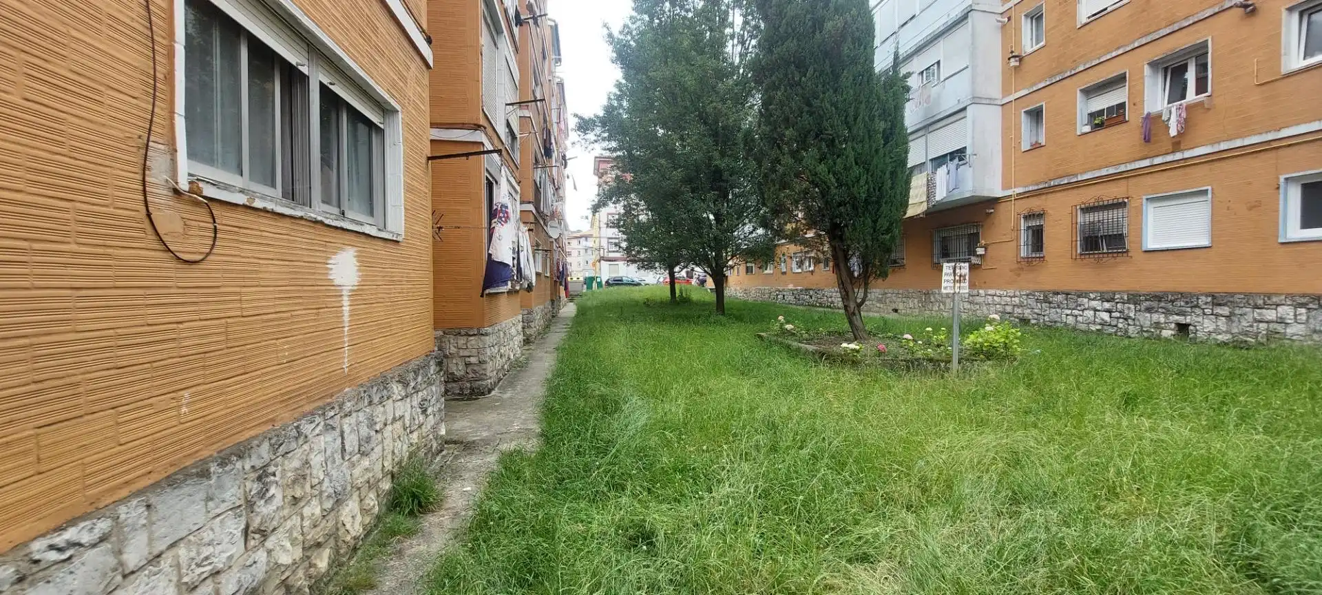 Piso en venta en Torrelavega  con Calefacción