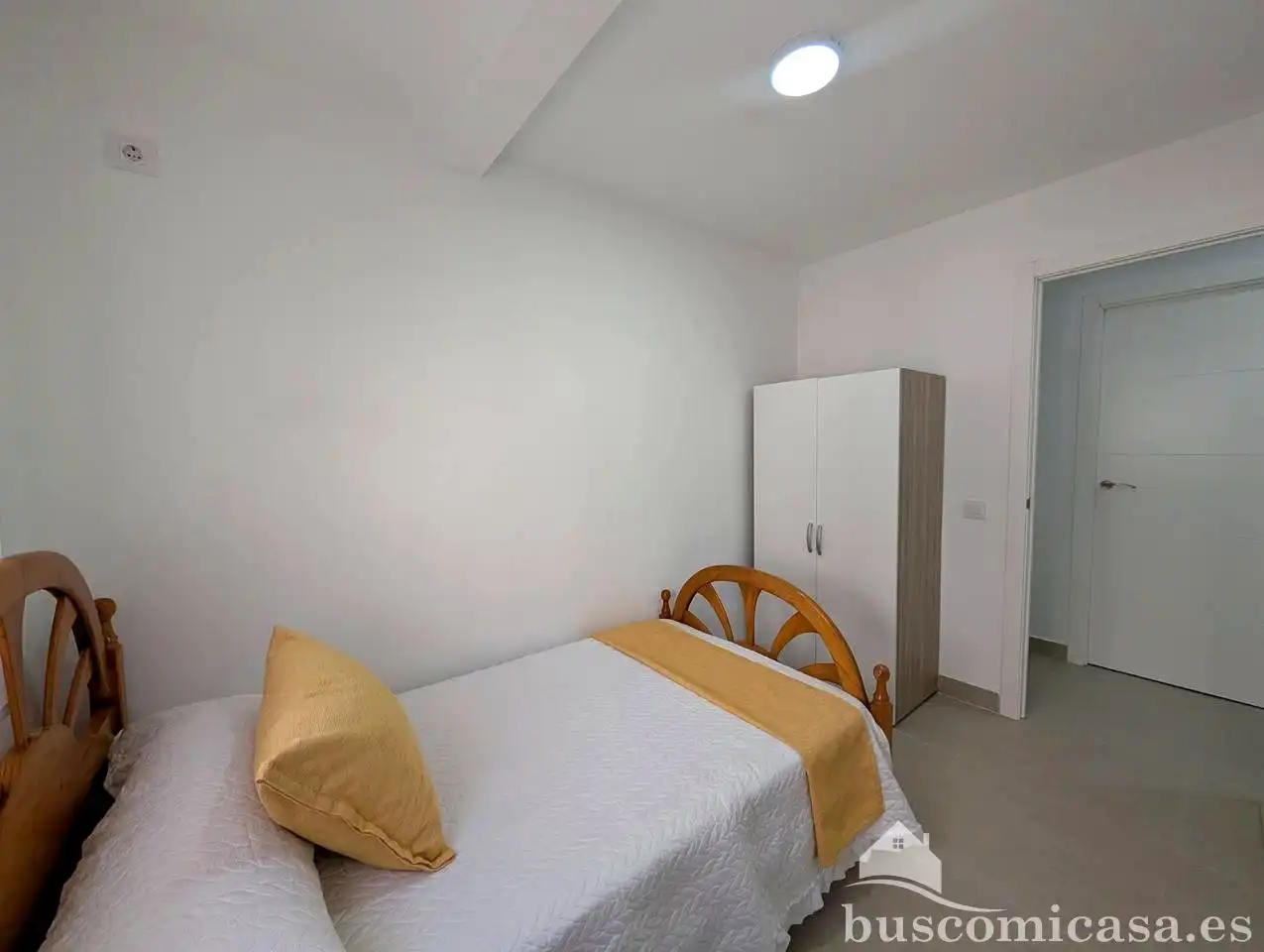 Bedroom of Flat for rent in Linares  with Air Conditioner, Furnished and Balcony