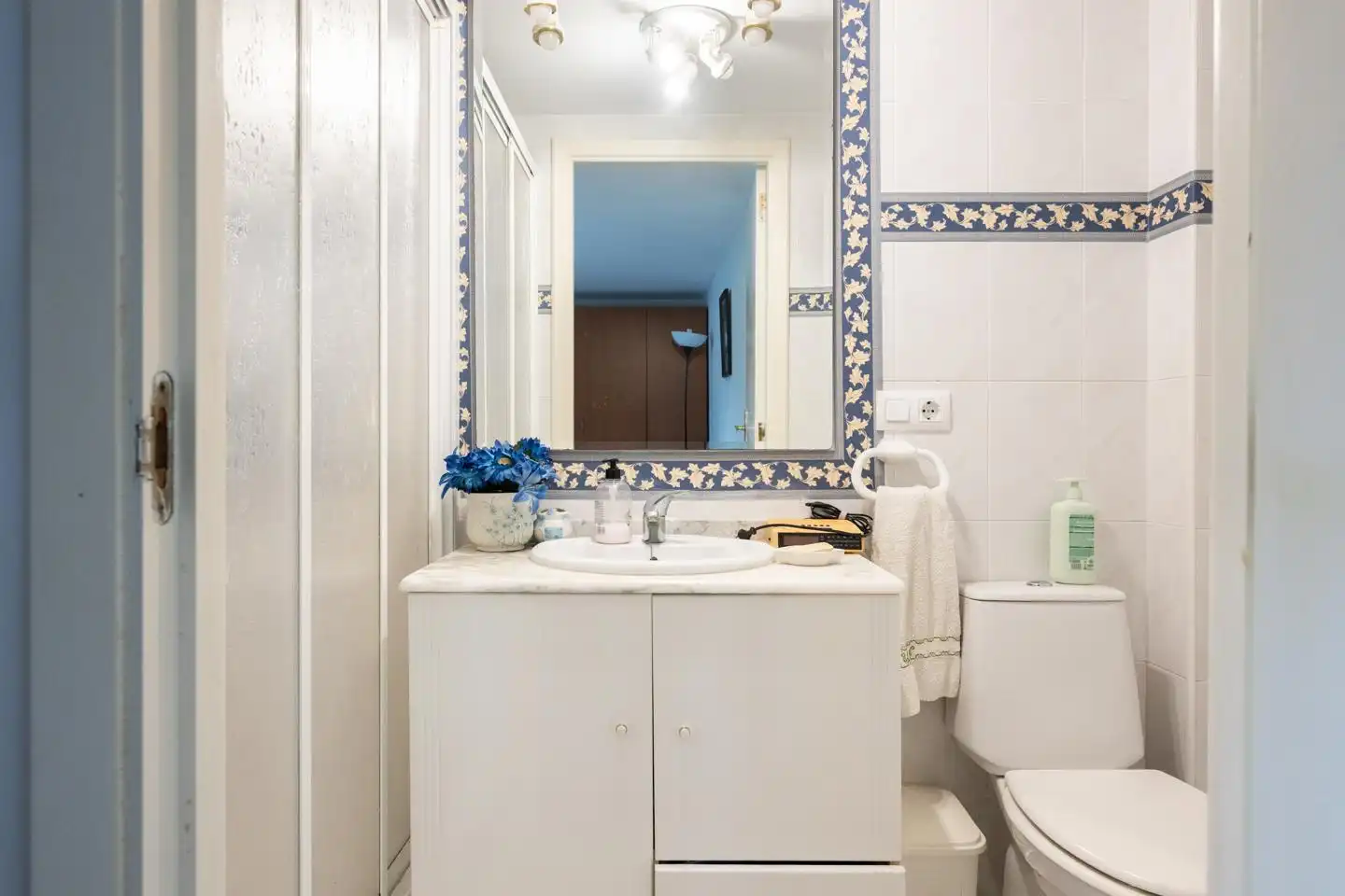 Bathroom of Houses for sale in Bergondo  with Heating, Private garden and Swimming Pool