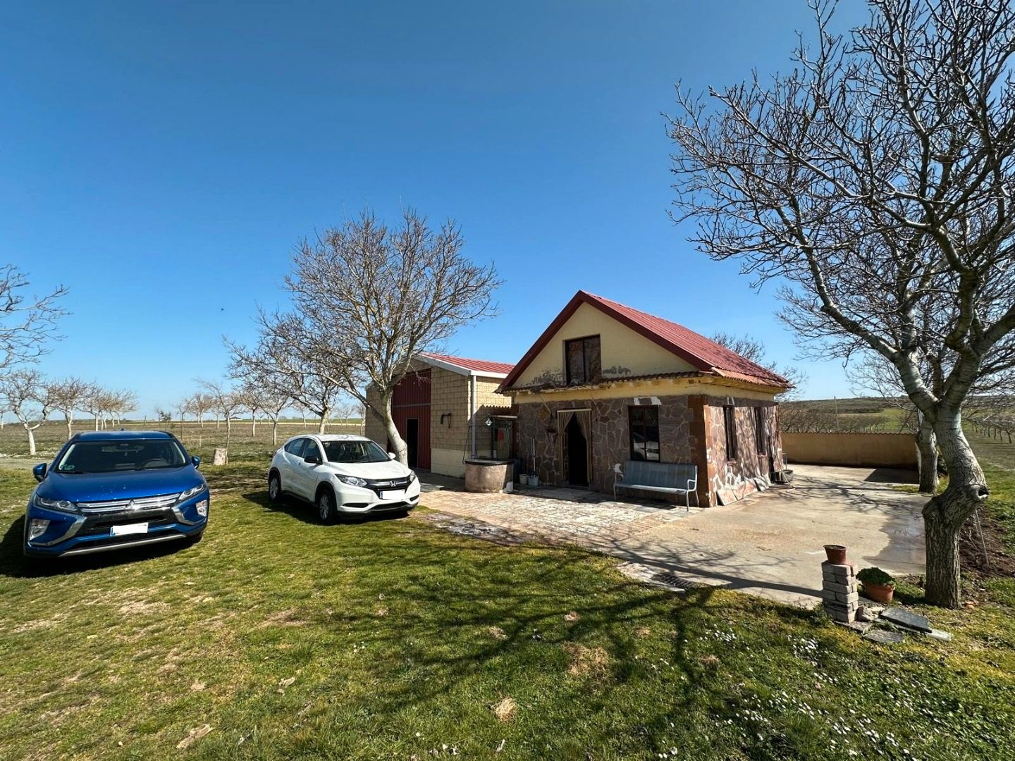 Vista exterior de Casa o xalet en venda en Arlanzón amb Jardí privat