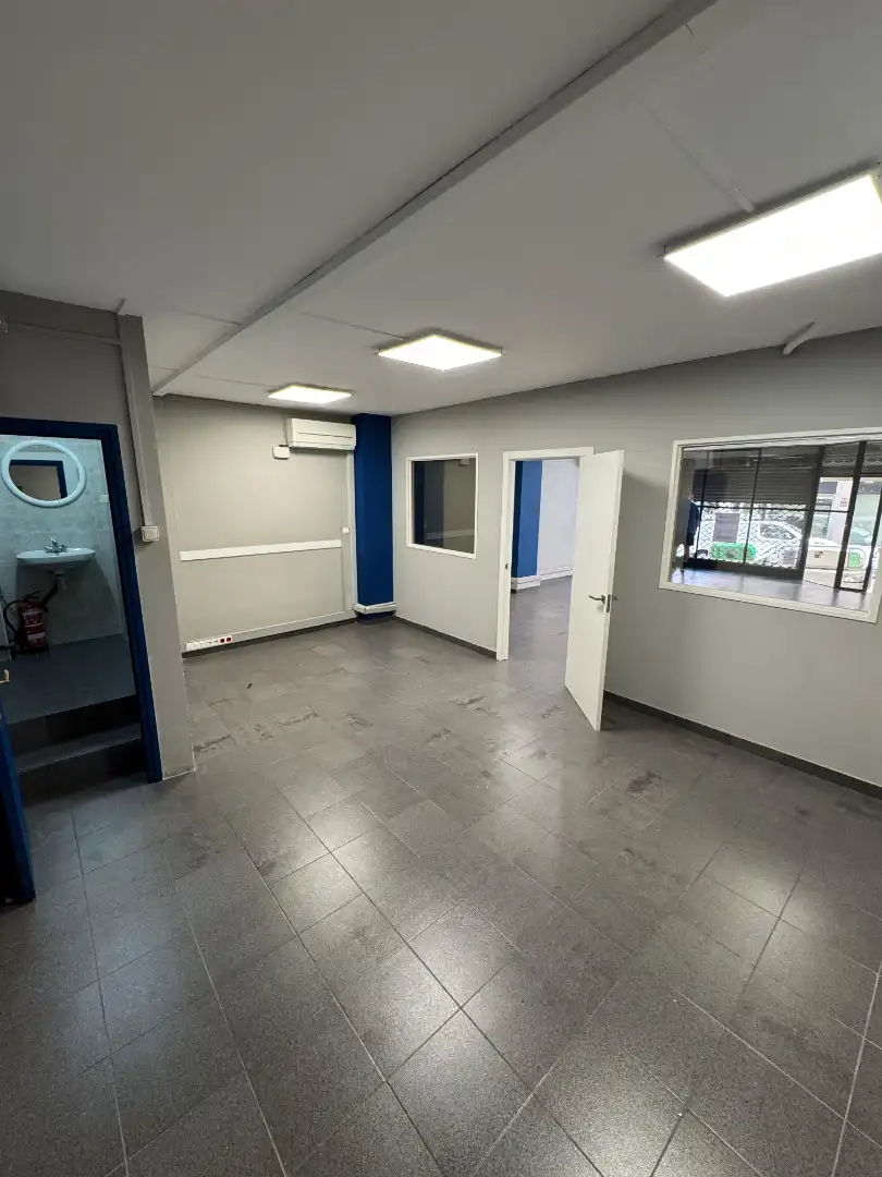 Local comercial en venta en Carrer de Gaudí, imagen 3