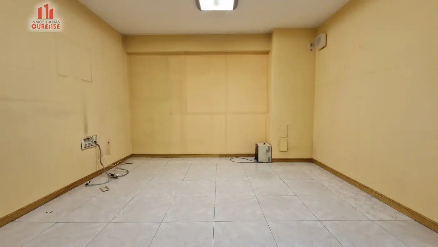 Büro zum Verkauf in Ourense Capital  mit Klimaanlage und Heizung