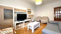 Wohnzimmer von Wohnung zum verkauf in Vitoria - Gasteiz mit Heizung, Parkett und Terrasse