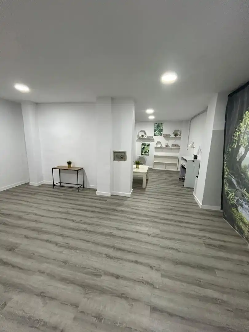 Business premises for sale in Calle Legión Española, imagen 6