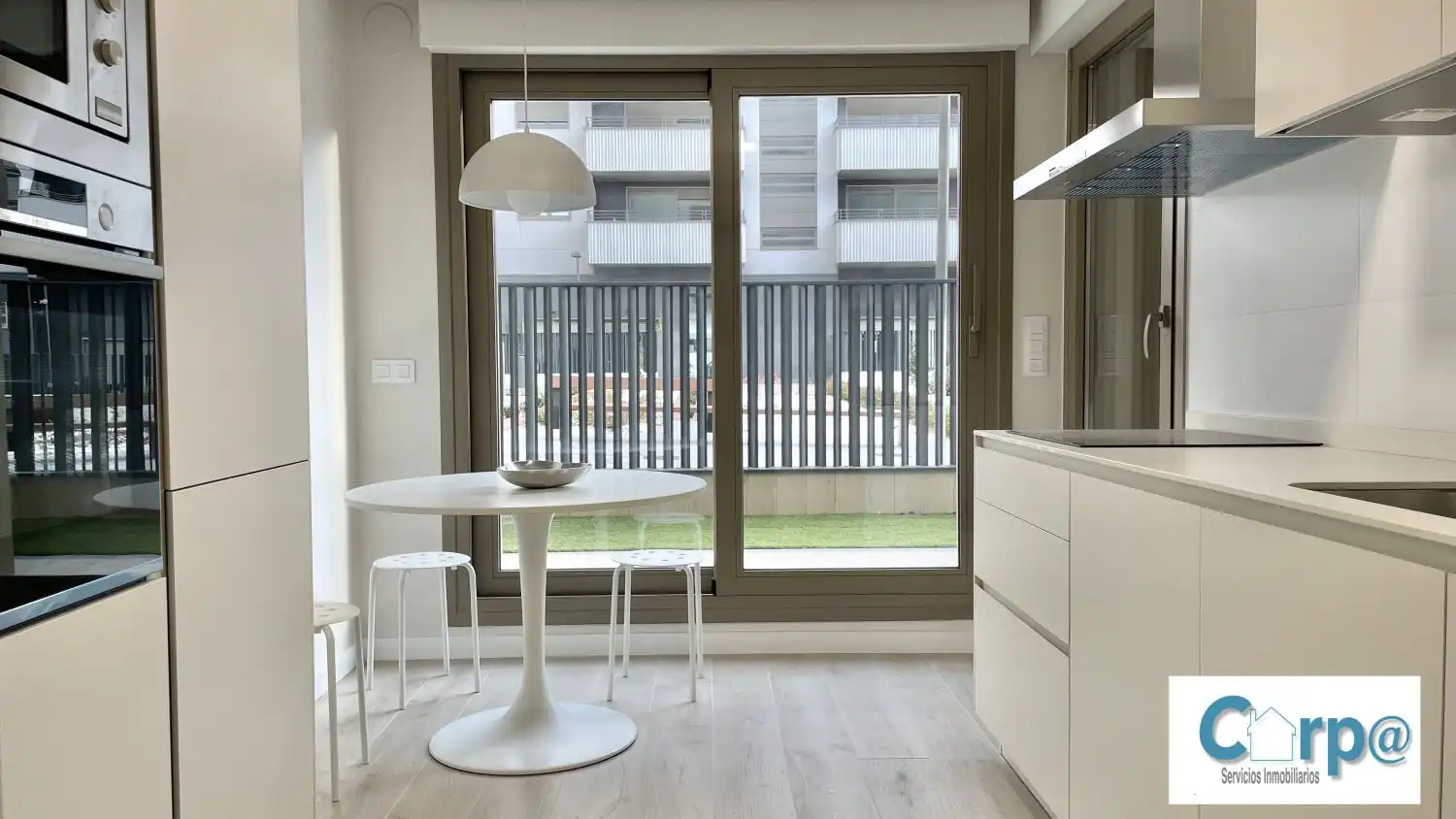 Terrasse von Wohnung zur Miete in  Pamplona / Iruña mit Heizung, Terrasse und Abstellraum