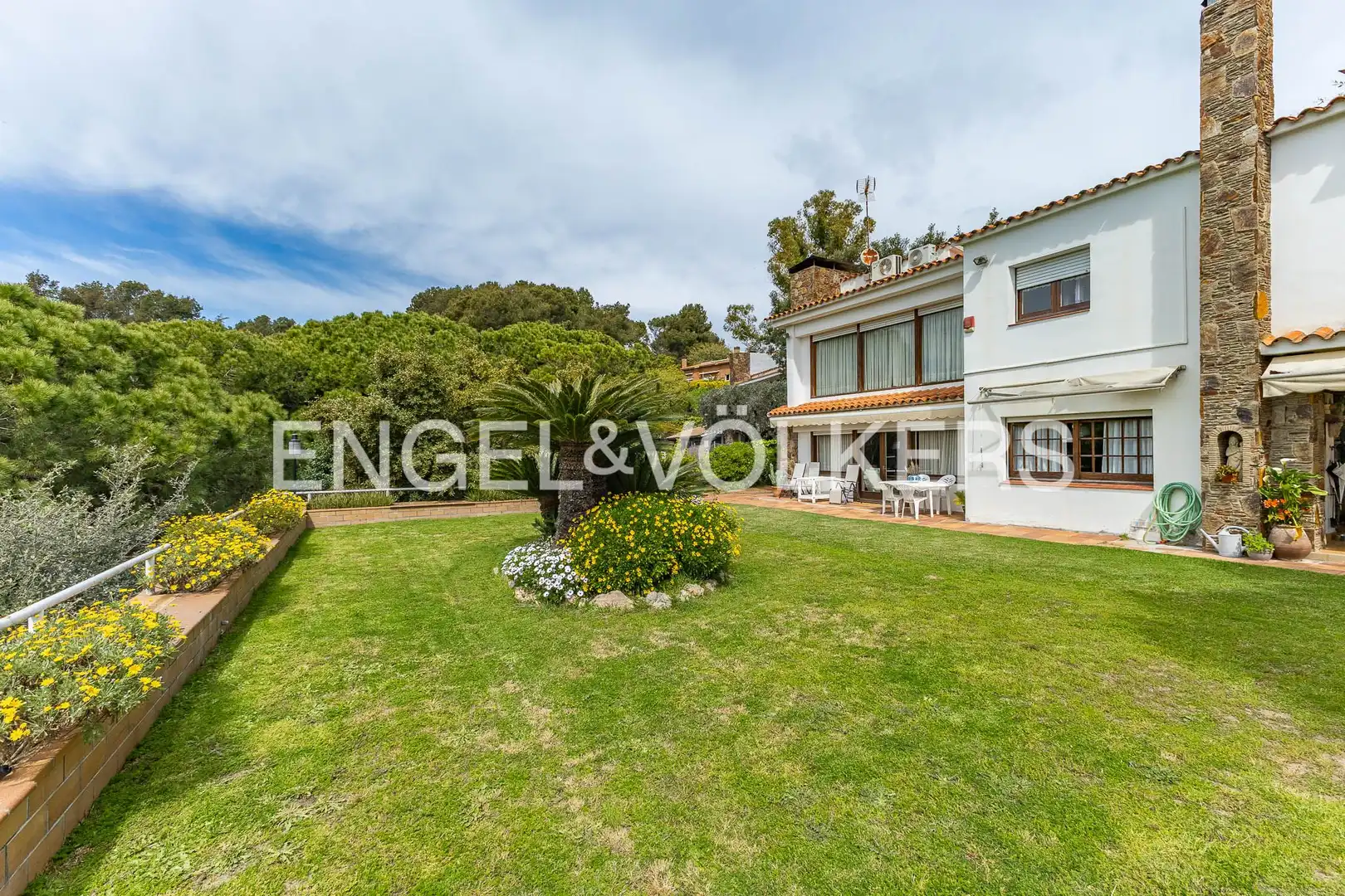 Jardí de Casa o xalet en venda en Cerdanyola del Vallès amb Calefacció, Jardí privat i Parquet